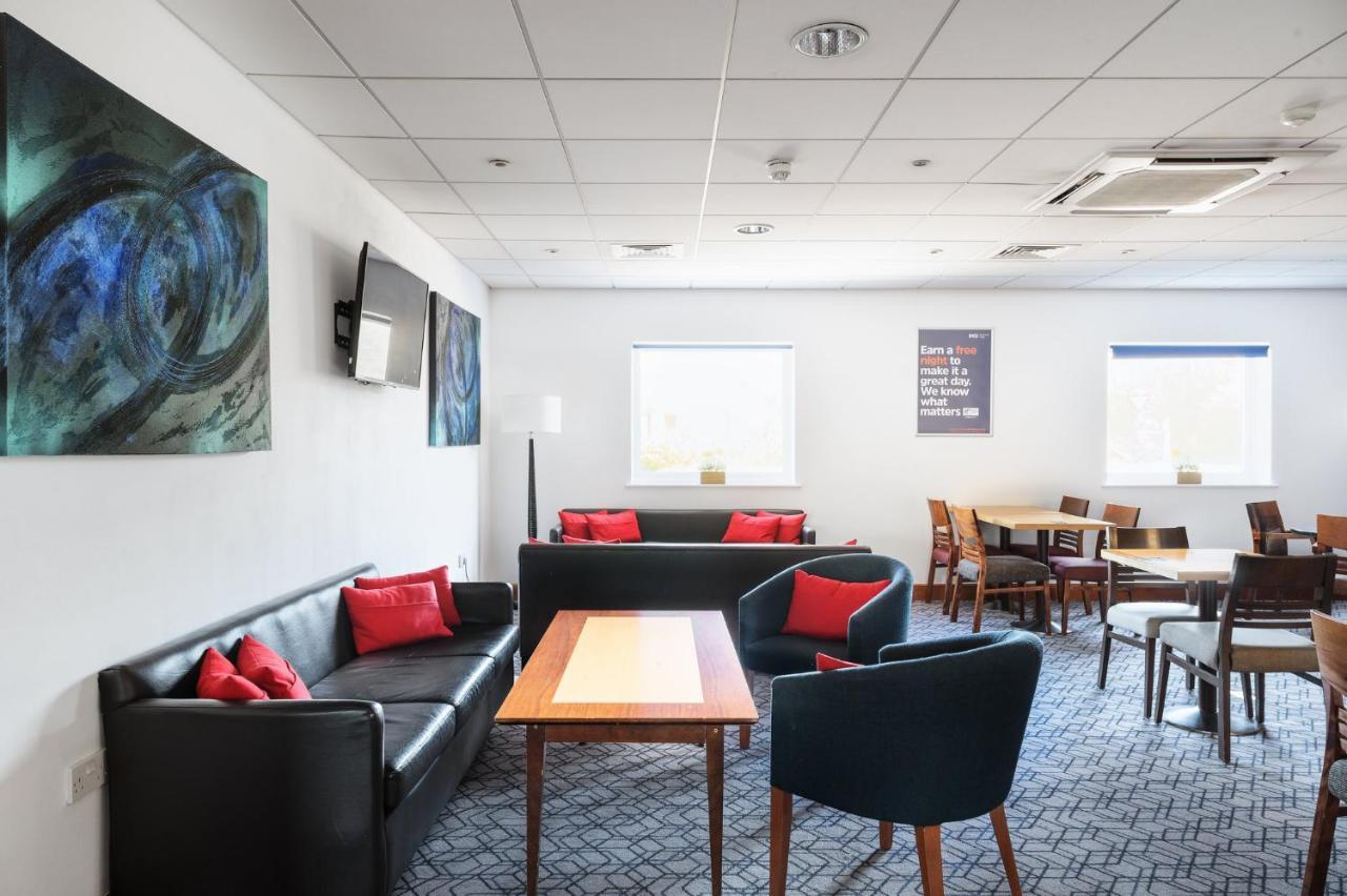 Holiday Inn Express Braintree By Ihg Exterior photo